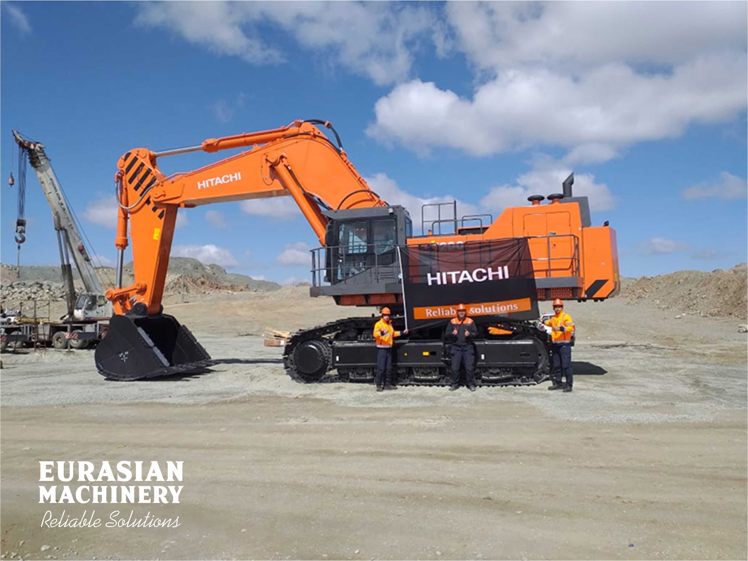 Assembling a hydraulic excavator HITACHI EX12006 Eurasian Machinery