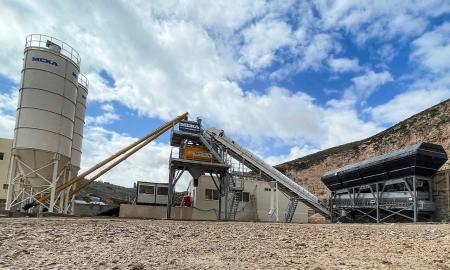 Compact Concrete Batching Plant C90