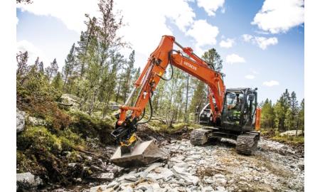 HITACHI ZX135US Medium Excavator