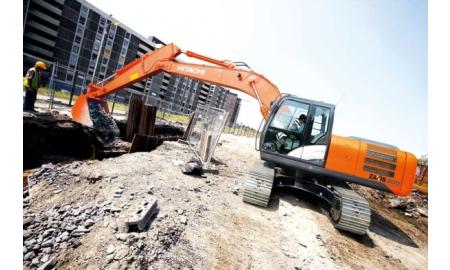 HITACHI ZX200-5G Medium Excavator