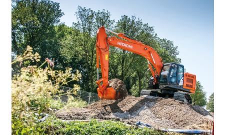 HITACHI ZX225USRLC-3 Medium Excavator