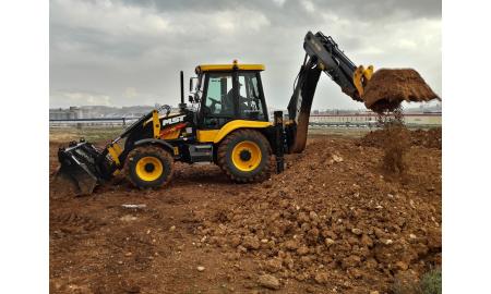 Backhoe-loader MST M542