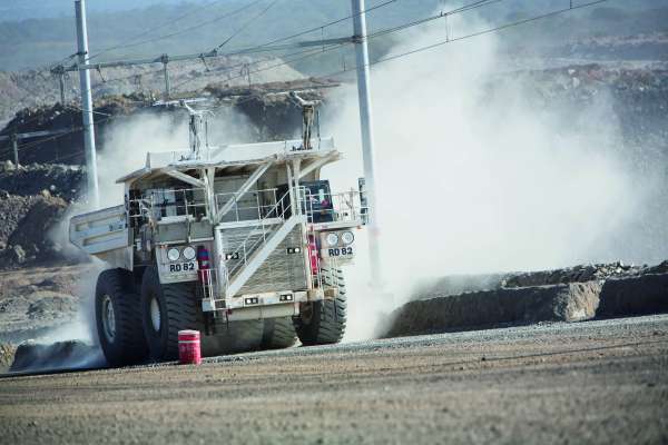 Троллейвозы. Вклад Hitachi в экологию мира.